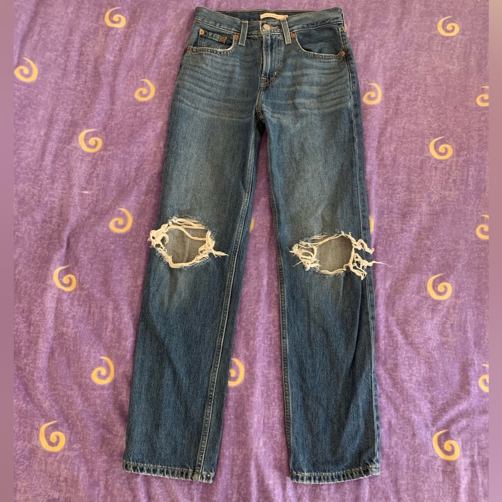 Levi’s straight leg jeans